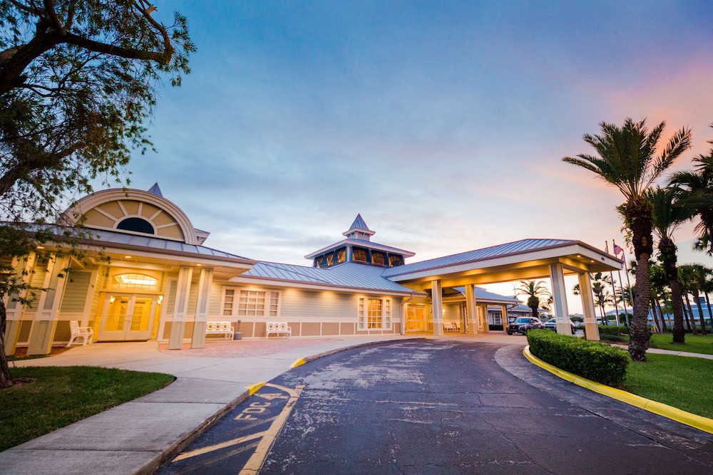 Port Canaveral Hotel | Radisson Resort at The Port