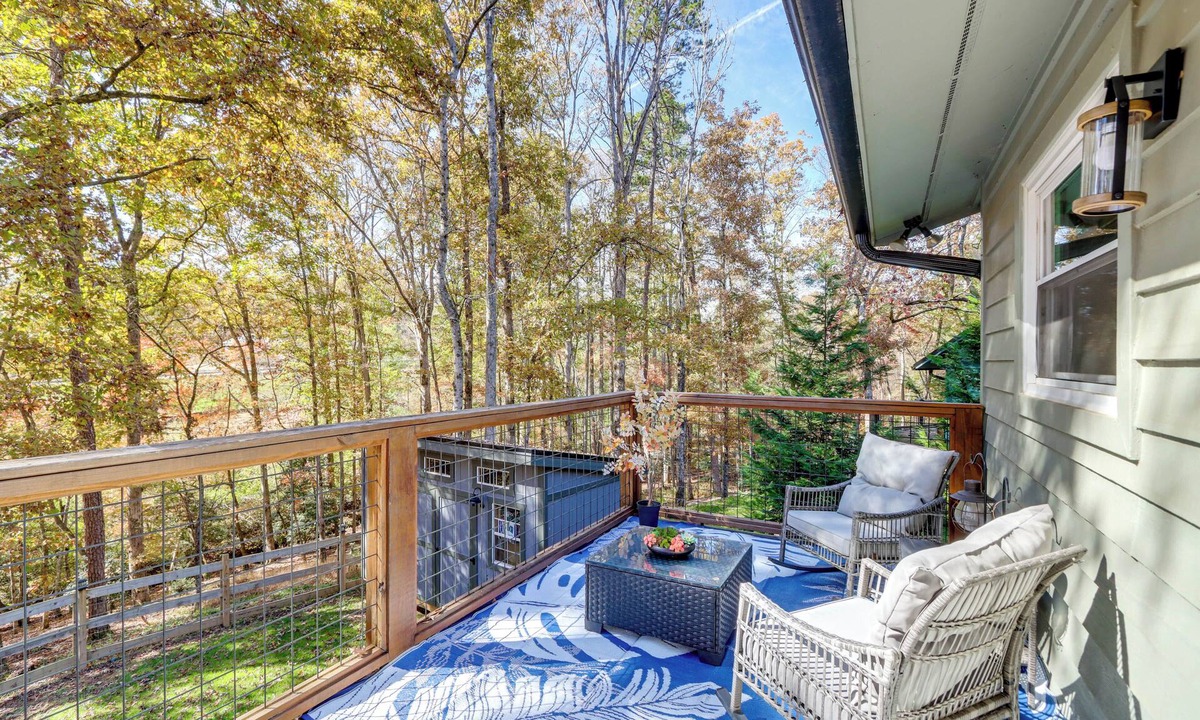 Murphy House | Raft, Hike & Fish: Quiet Couple's Escape in Murphy