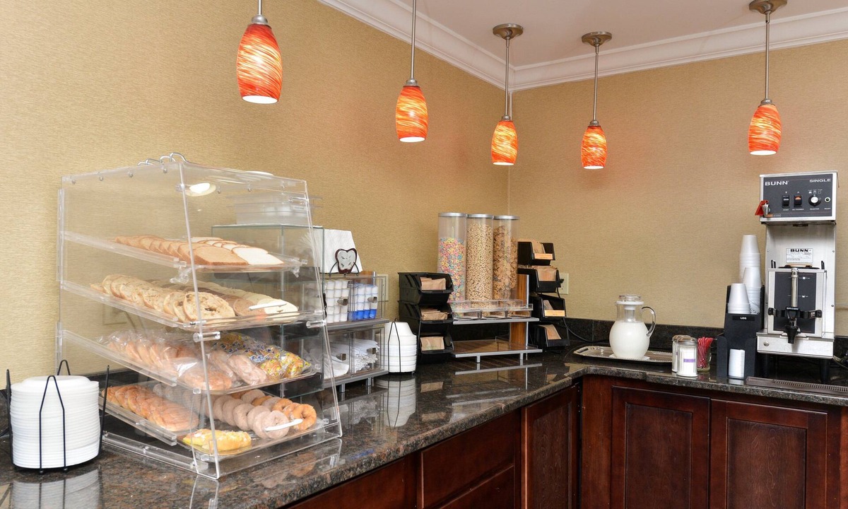 Dalton Hotel | Red Roof Inn Dalton