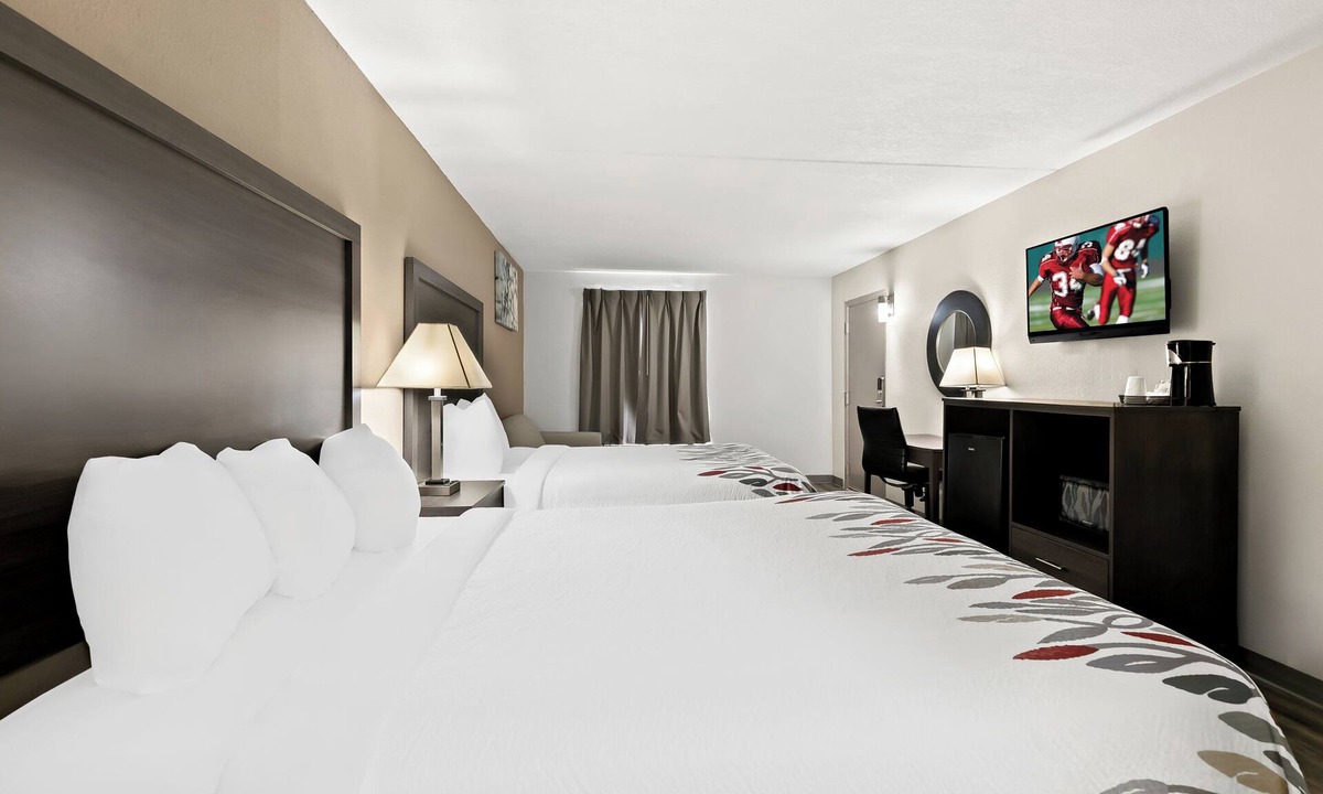 Duncan Hotel | Red Roof Inn & Suites Duncan