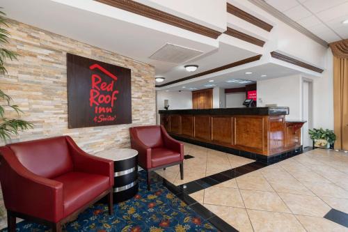 Macon Hotel | Red Roof Inn & Suites Macon