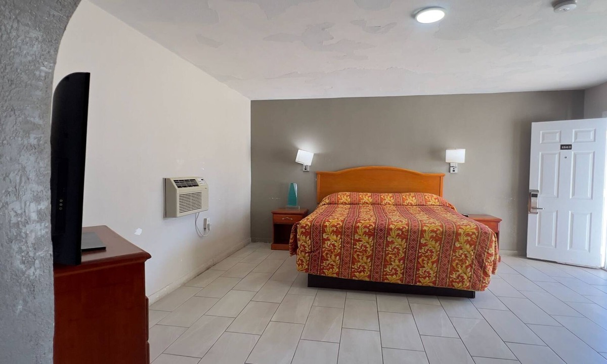 Kingston Hotel | Regency Inn Daytona Beach Near Airport