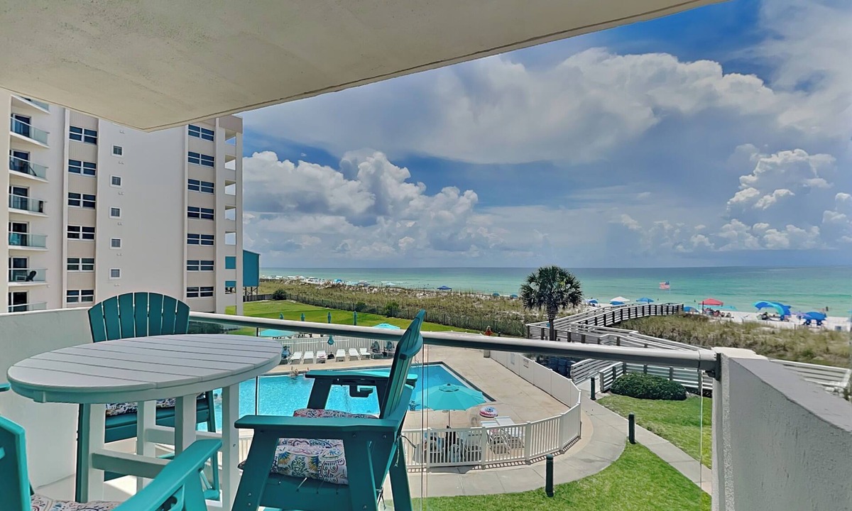 Pensacola Beach Condo | Regency Towers #302 West | Condo, Balcony + Views!