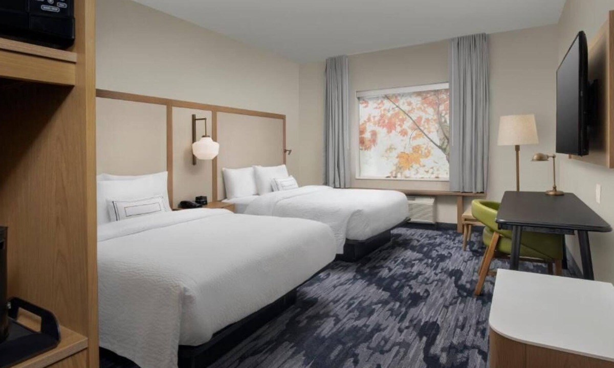Florida City House | Relax and Recharge! 4 Comfortable Units, Free Breakfast & Parking, Pets Allowed