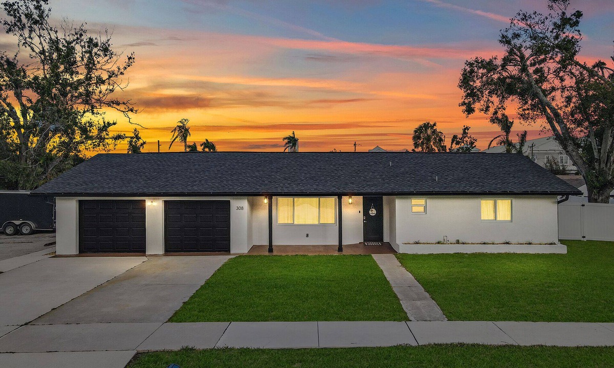 Punta Gorda House | Relax, Fish, Golf, Dine, Shop in Punta Gorda!