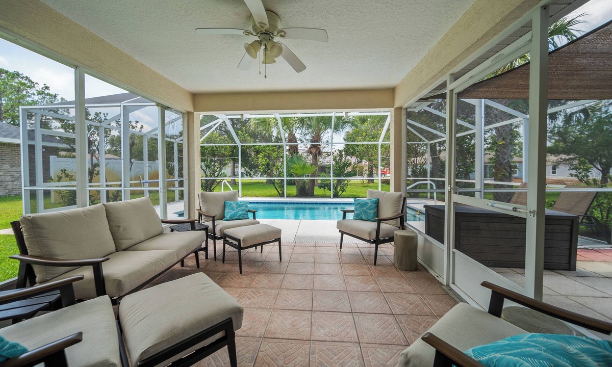 Indian Trails House | Relax in this pool home close to multiple beaches and tourist attractions!