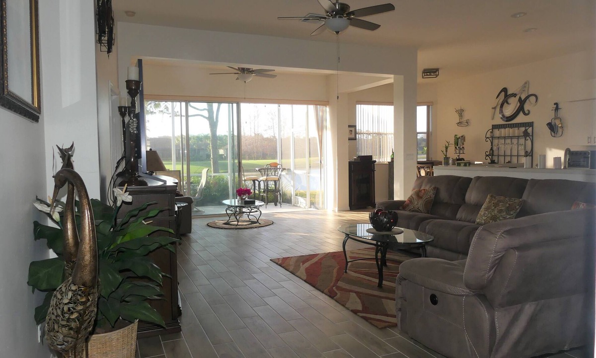 Biggar House | Relax on your lanai after a round of golf and enjoy our beautiful SWFL sunsets!