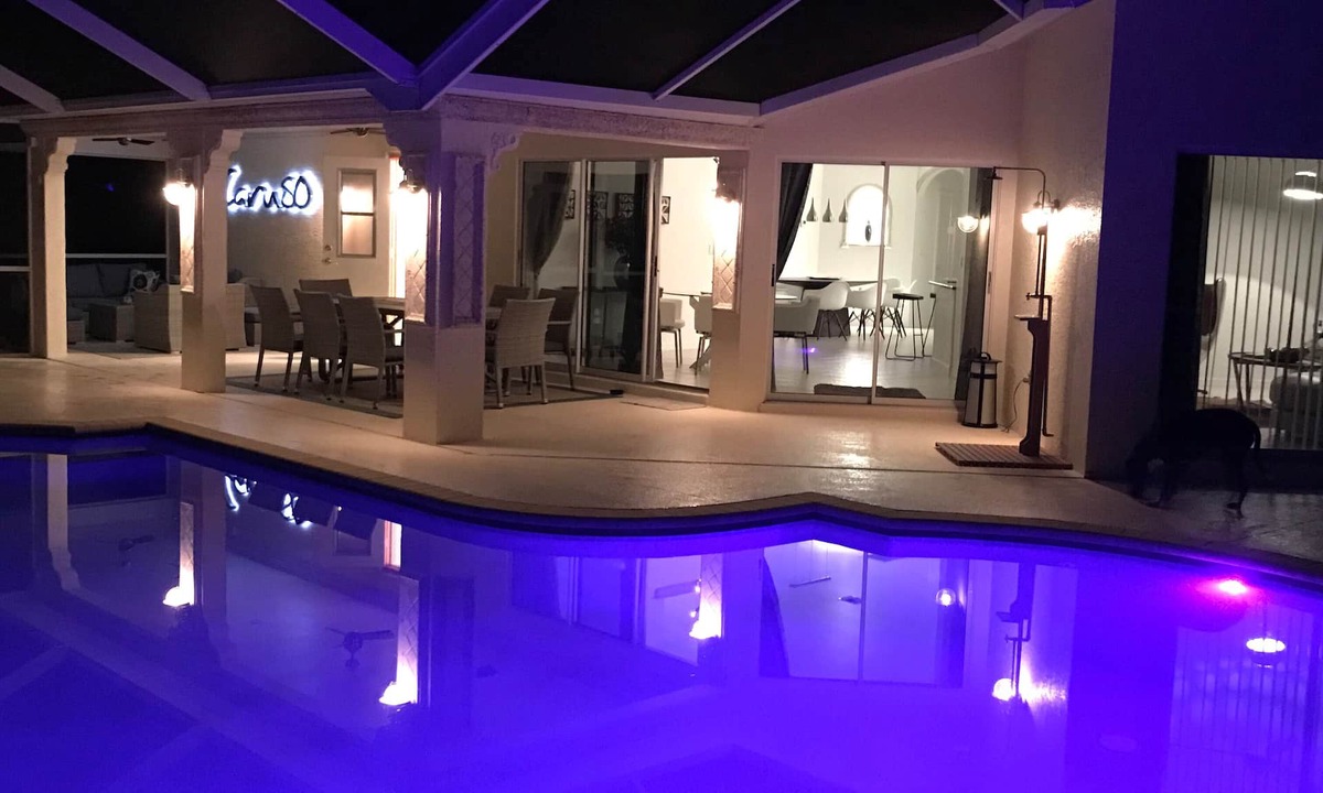 Bonita Springs Villa | Relax with privacy! Villa in Bonita Springs! Modern, huge pool!