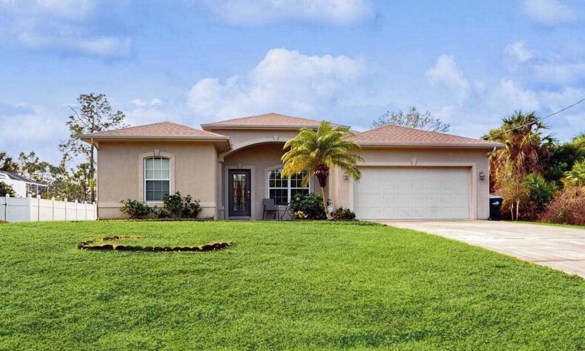 North Port House | Relaxing Snowbird-Friendly Retreat Near Golf, Beaches & Outdoor Fun