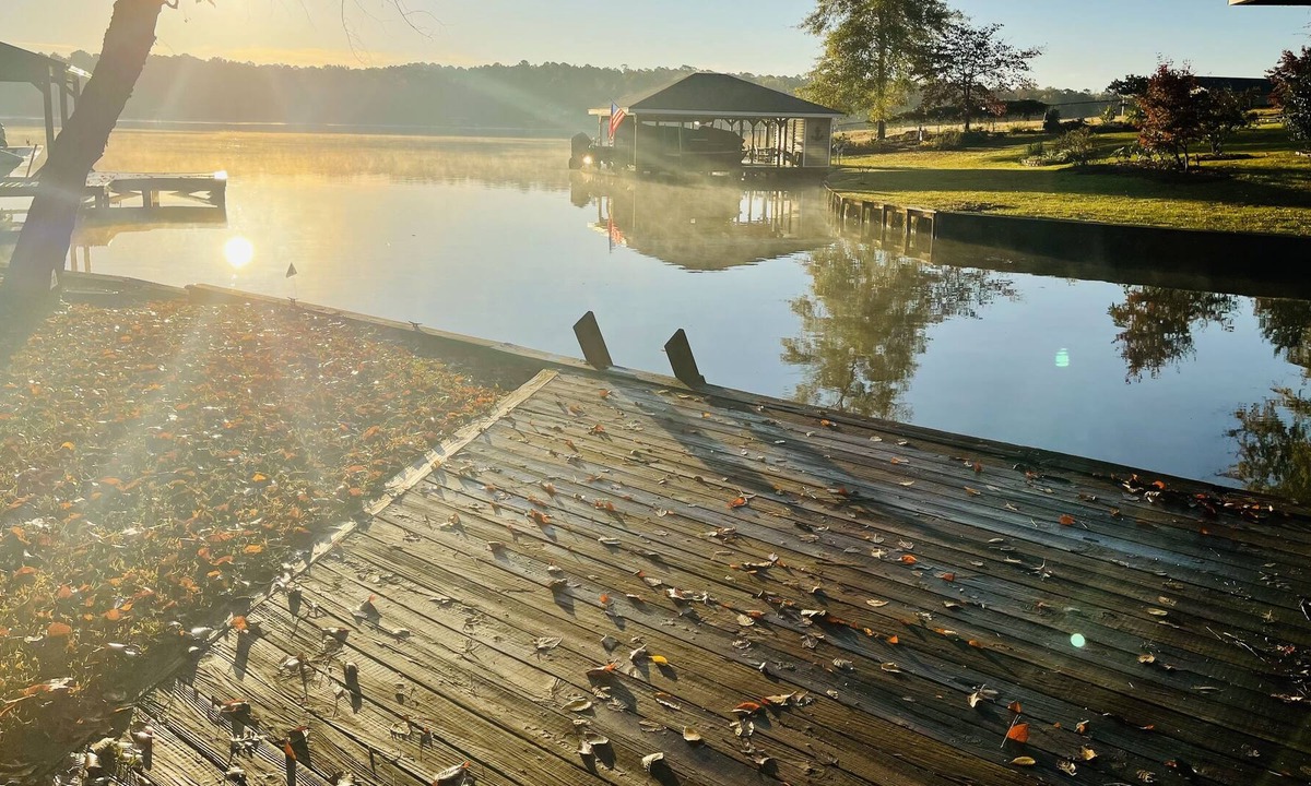 Eatonton Cottage | Relaxing waterfront getaway on Lake Sinclair