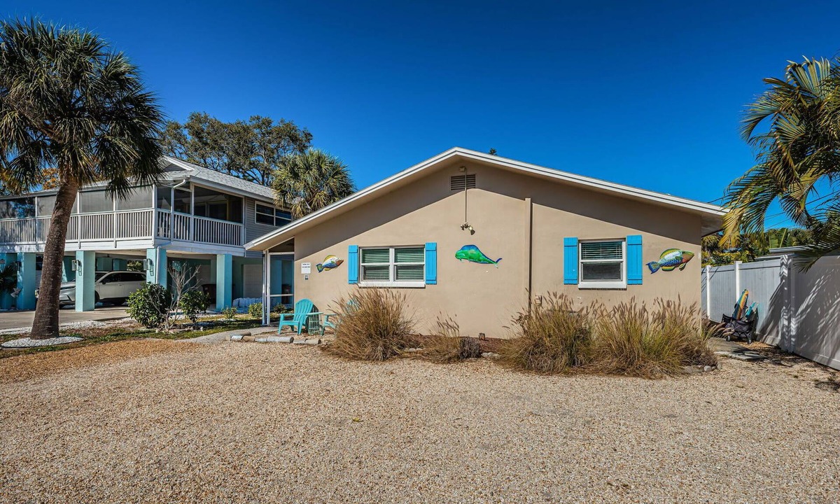 Indian Rocks Beach Villa | Remodeled Clean , Bright Indian Rocks Beach Villa. Pet Friendly