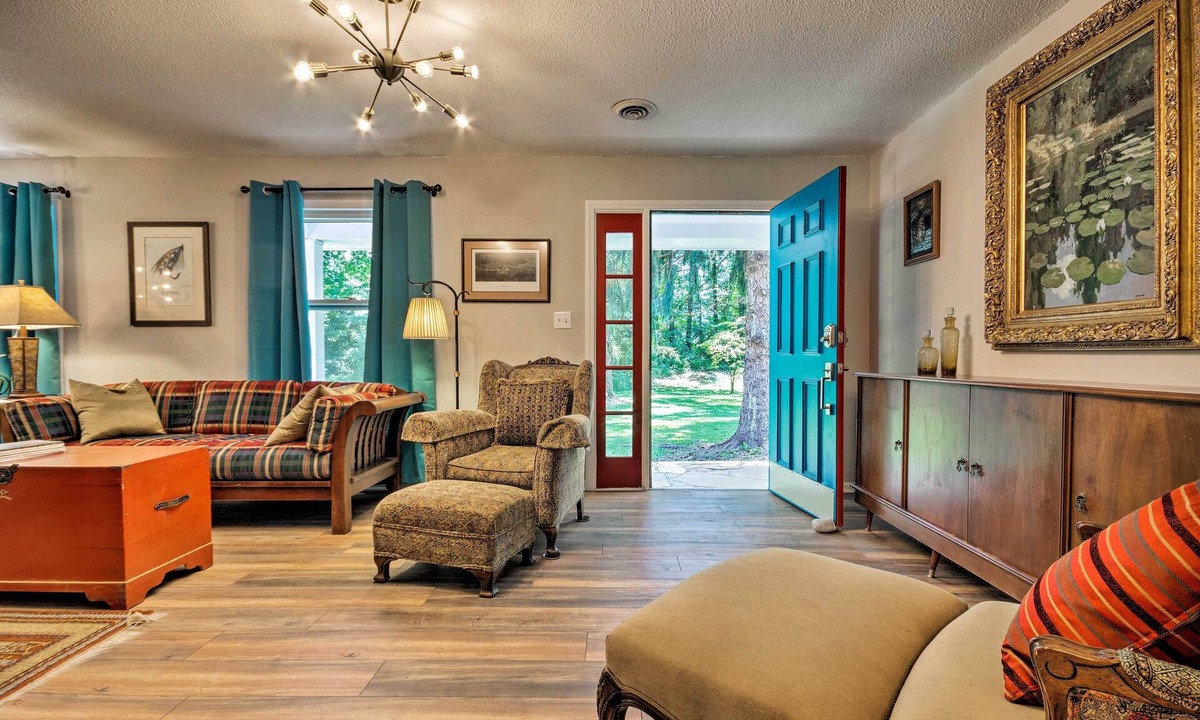 Elizabethton Cottage | Renovated Home on Watauga River, By Boat Ramp