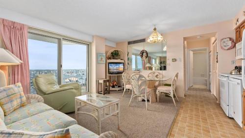 North End Apartment | Residence 710 At The Gardens Plaza