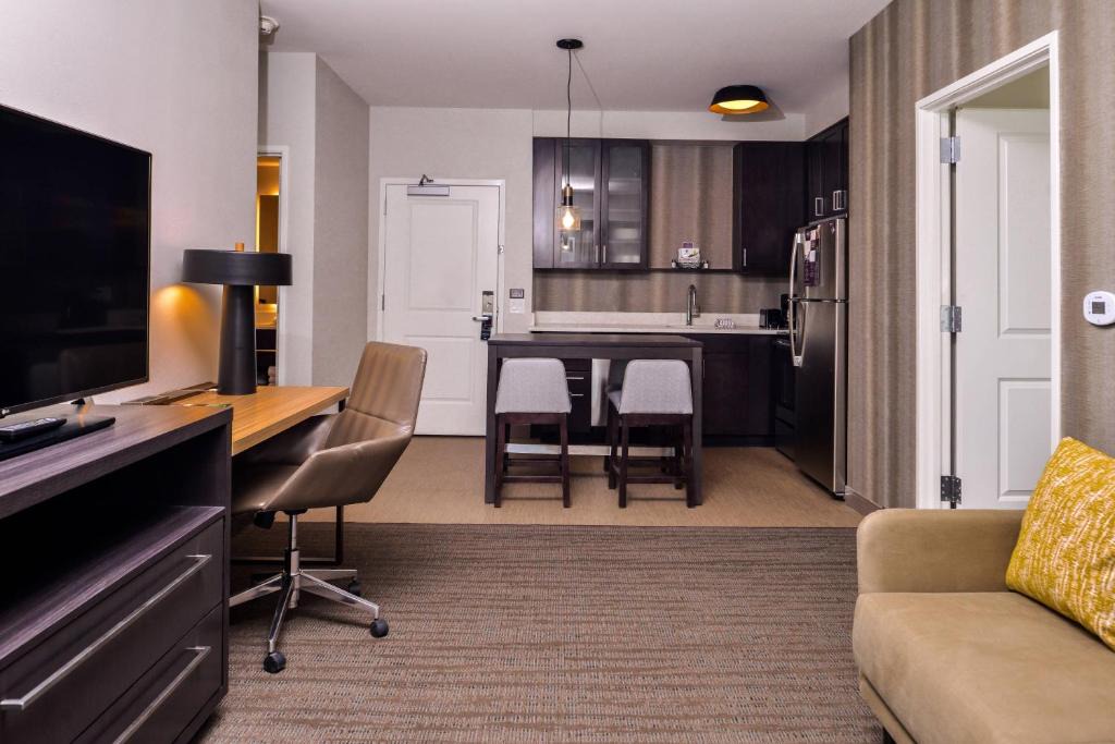 Dixie - Berryhill Hotel | Residence Inn by Marriott Charlotte Steele Creek