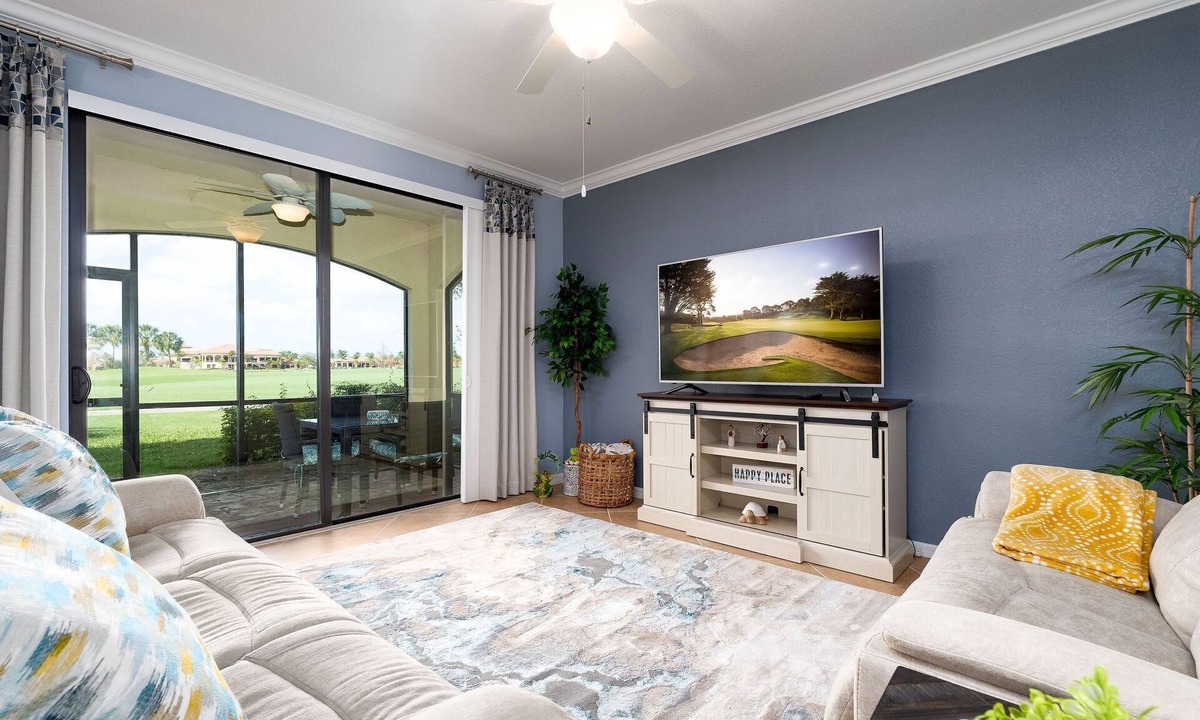 Naples Condo | Resort Community, Golf Galore, Tennis, Resort Pools