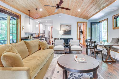 Glenville House | Resort Perks, By Lake Glenville: Chinquapin Escape