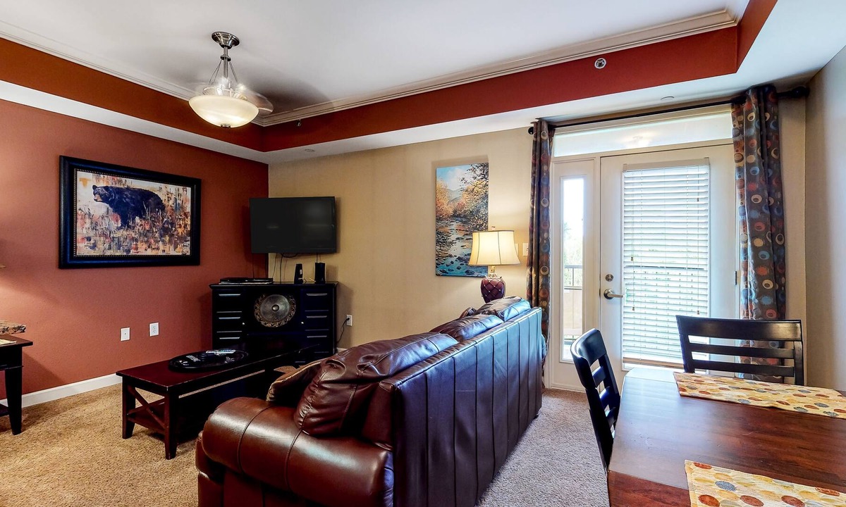 Sevierville Condo | Riverfront condo w/ shared pool/hot tub & private balcony - near attractions!