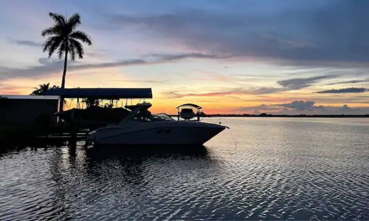 Alabama Grove Terrace House | Riverfront Modern Oasis, with Pool and Dock.