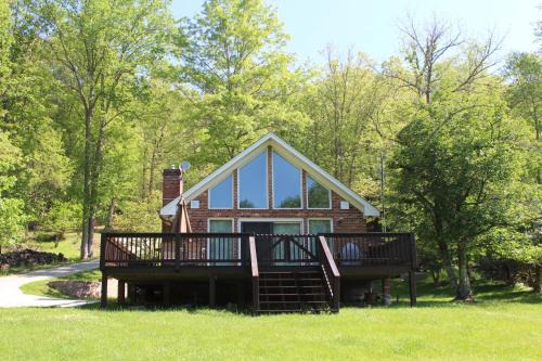 Grassy Creek House | Riverside Escape