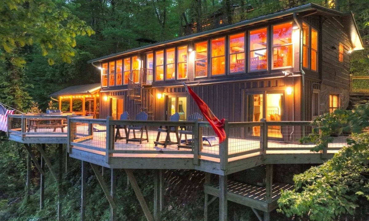 Raccoon Ridge Cabin | Riversong on the Toccoa | Pet-Friendly Riverfront Retreat | Blue Ridge, GA