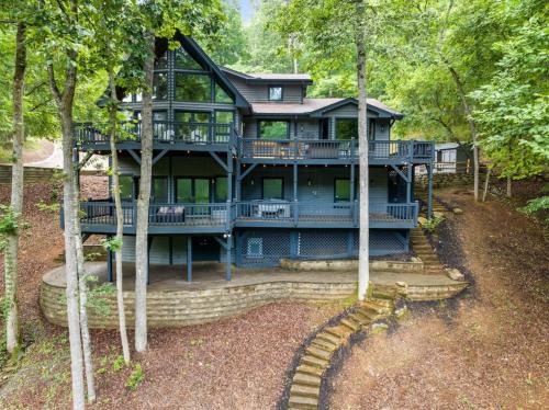 Dawsonville House | Riverview Retreat - Hot Tub, Pool Table