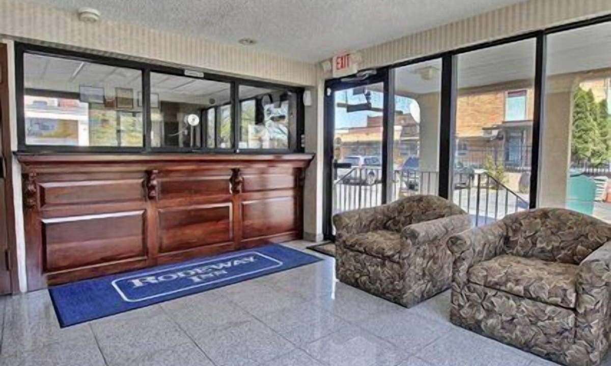 Paterson Hotel | Rodeway Inn Paterson Great Falls Park Area