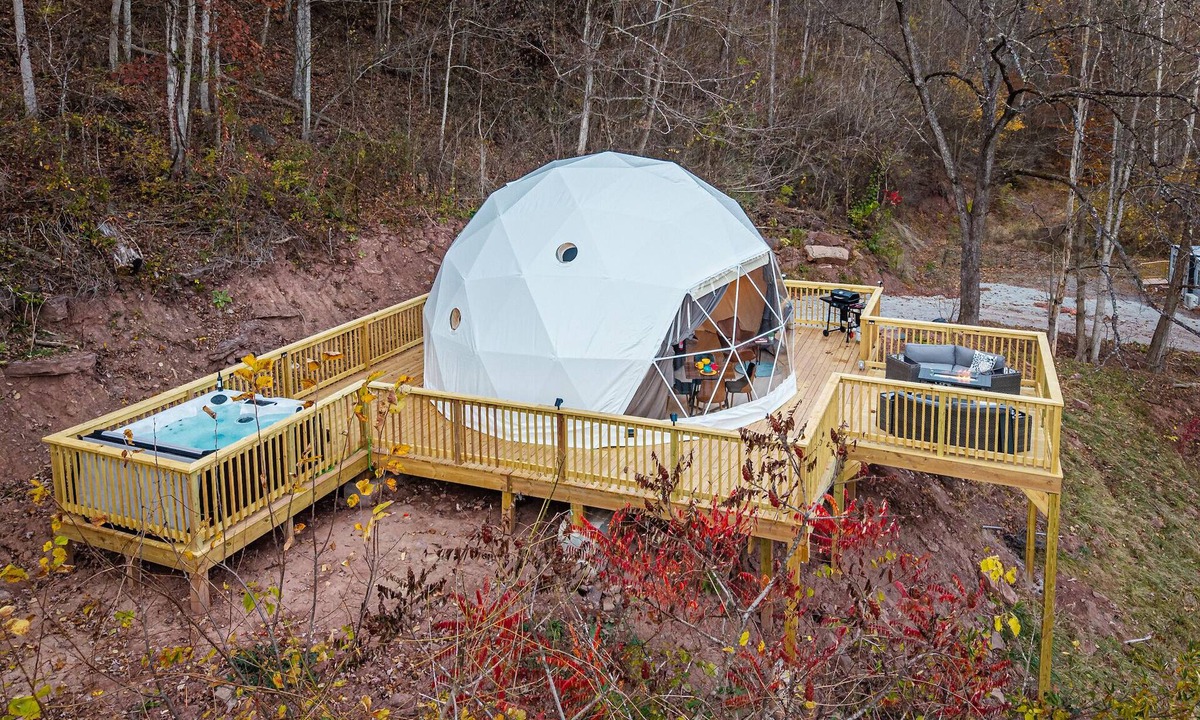 True House | Romantic Geodesic Dome Hot Tub Under the Stars