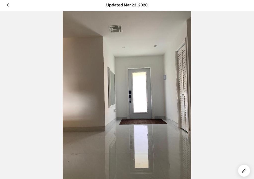 Sandalfoot Cove House | room & private bathroom