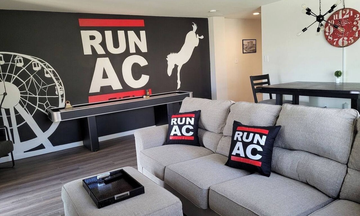 Atlantic City Condo | Run-AC Villa- Block from Ocean Casino & Waterpark!