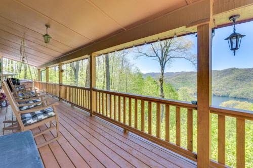 Topton House | Rustic Topton Cabin w/Game Room & Private Hot Tub