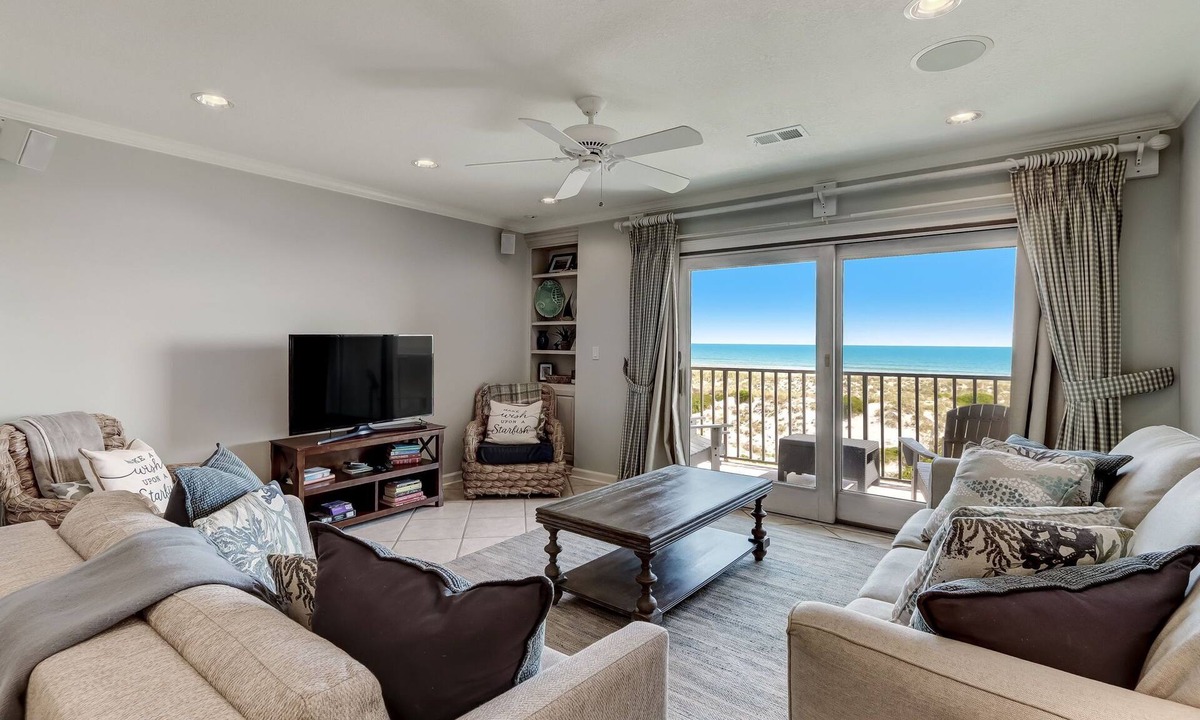 Amelia City Condo | Sailmaker 109 - Hosted By Moore AI Rentals