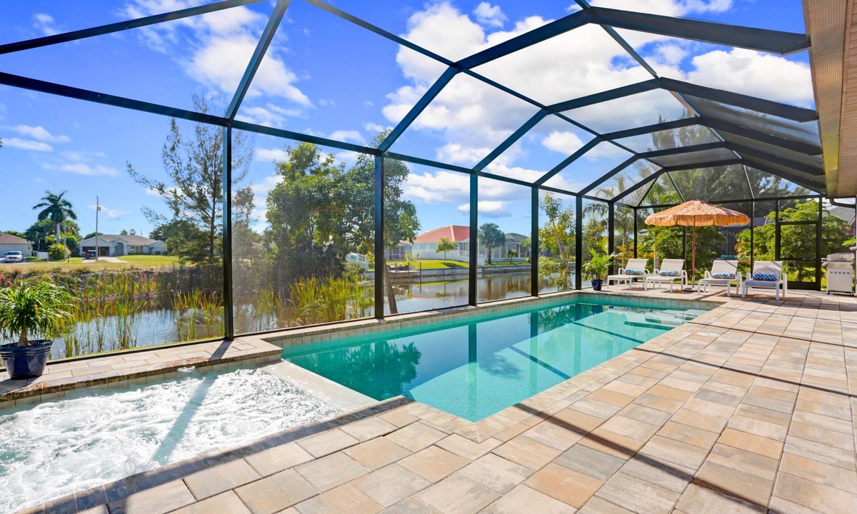 Pelican House | Saltwater Pool and Hot Tub - Waterfront - 4BR