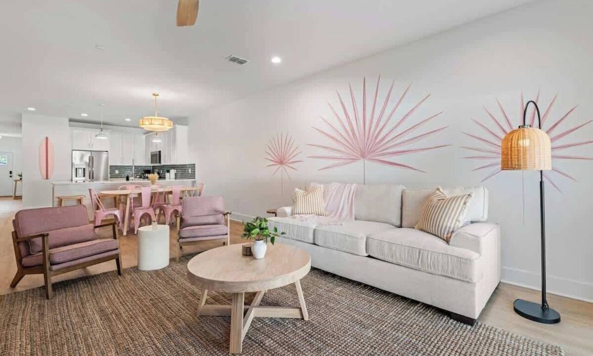 Jacksonville Beach Condo | Salty Pink Sands | Team Joseph Ellen
