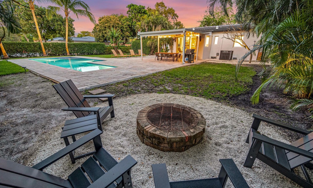 Miami Shores House | Samadhi: Outdoor Paradise, Work-Friendly, & Near Beach!