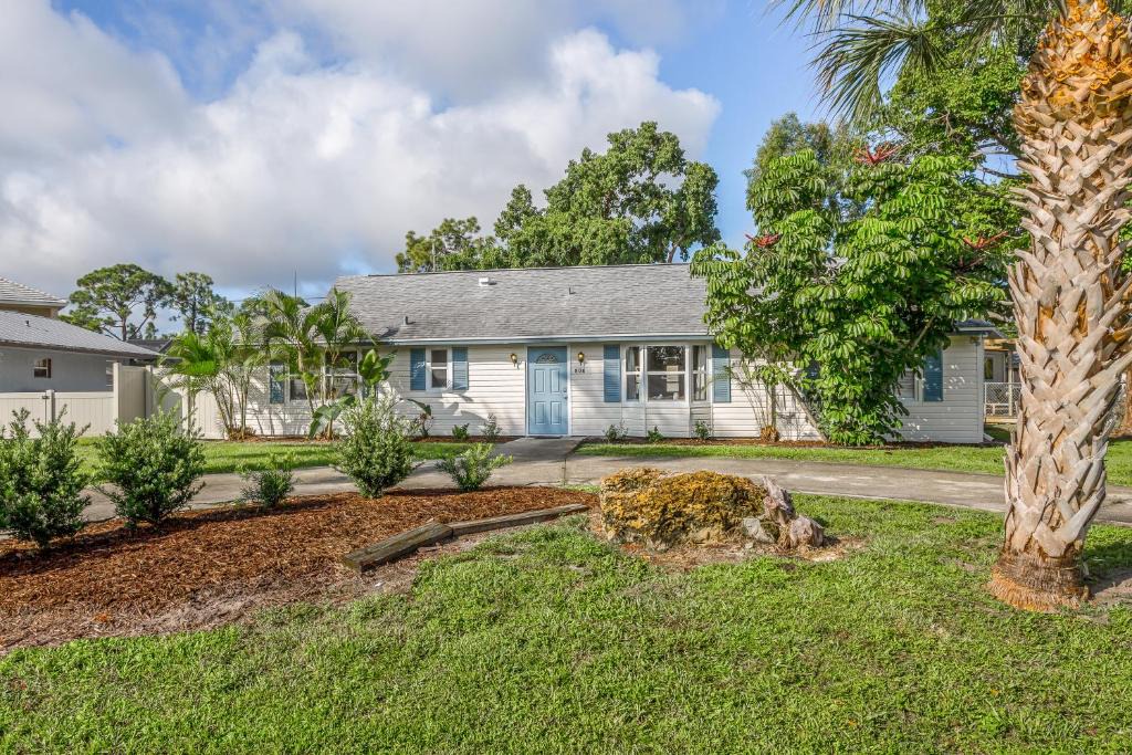 Naples Park House | Sand Dollar Cottage