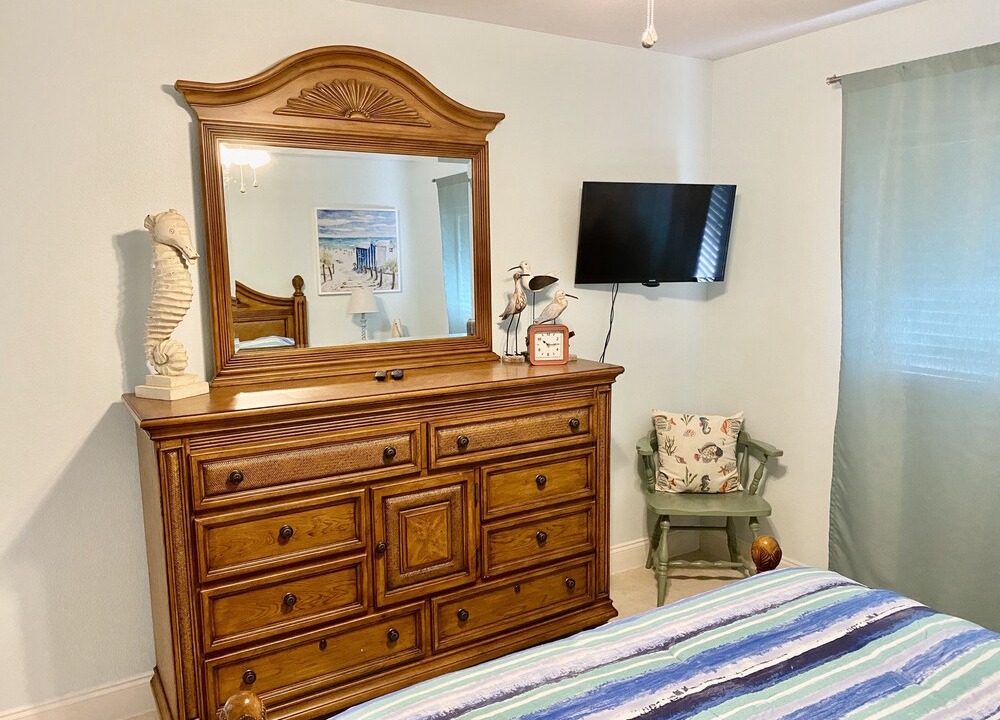Port Canaveral Condo | Sand Reef Holiday #5 - 300 yards from the beach!