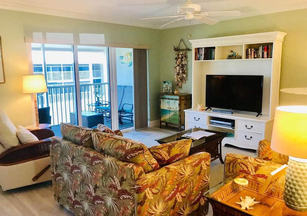 Sanibel Apartment | Sanibel Siesta on The Beach Unit 703 Condo