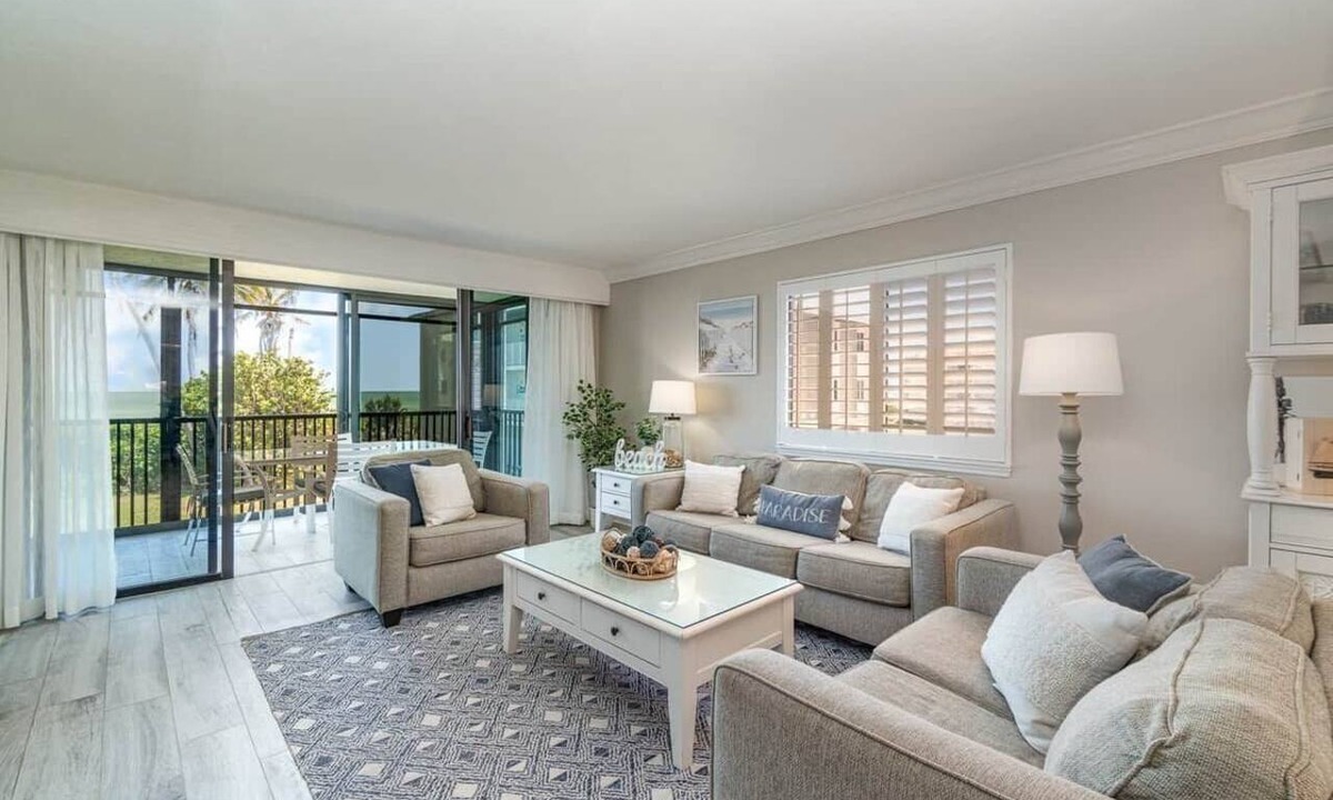 Beachview Country Club Estates Apartment | Sanibel Sunrise 3 bed 3 bath Beachfront Condo