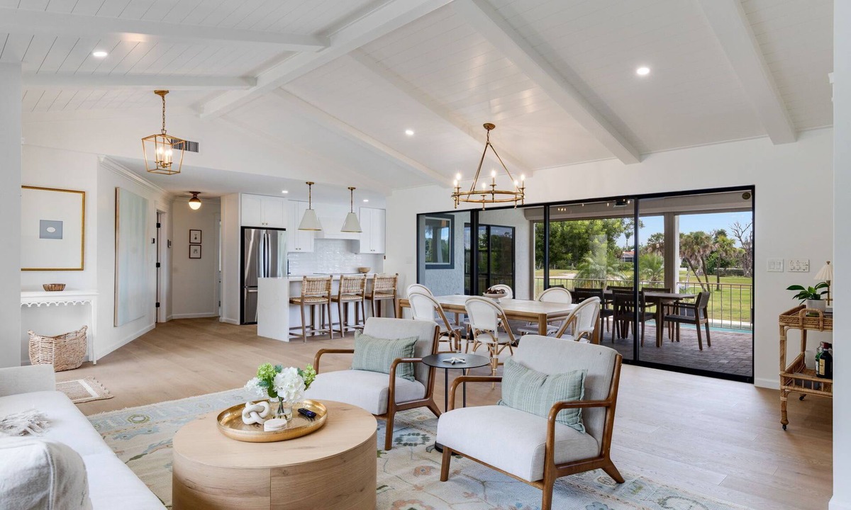 Beachview Country Club Estates House | Saved by the Bel - Sanibel Island House with Private Pool, Golf Views & Beach Ac