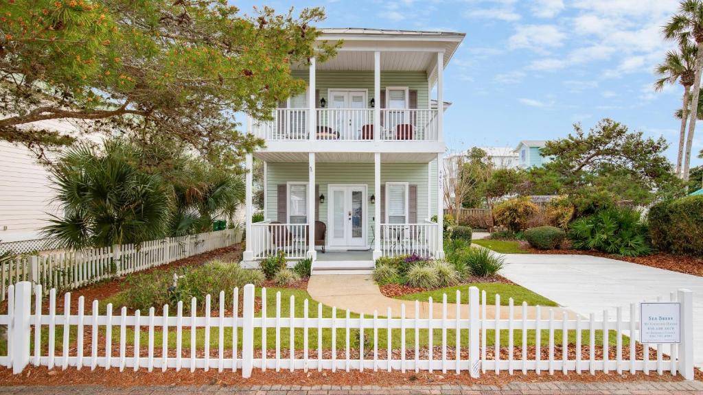 Crystal Shores House | Sea Brees Crystal Shores 3BD loft 3BA 10
