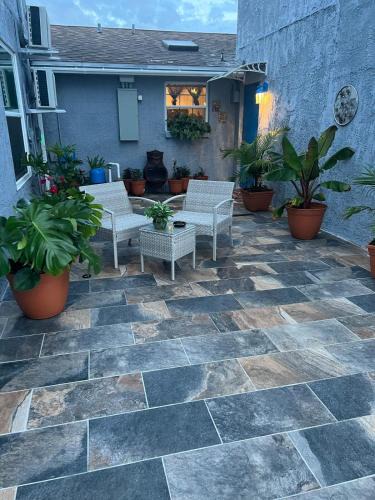 Bearss Plaza Apartment | Sea Breeze