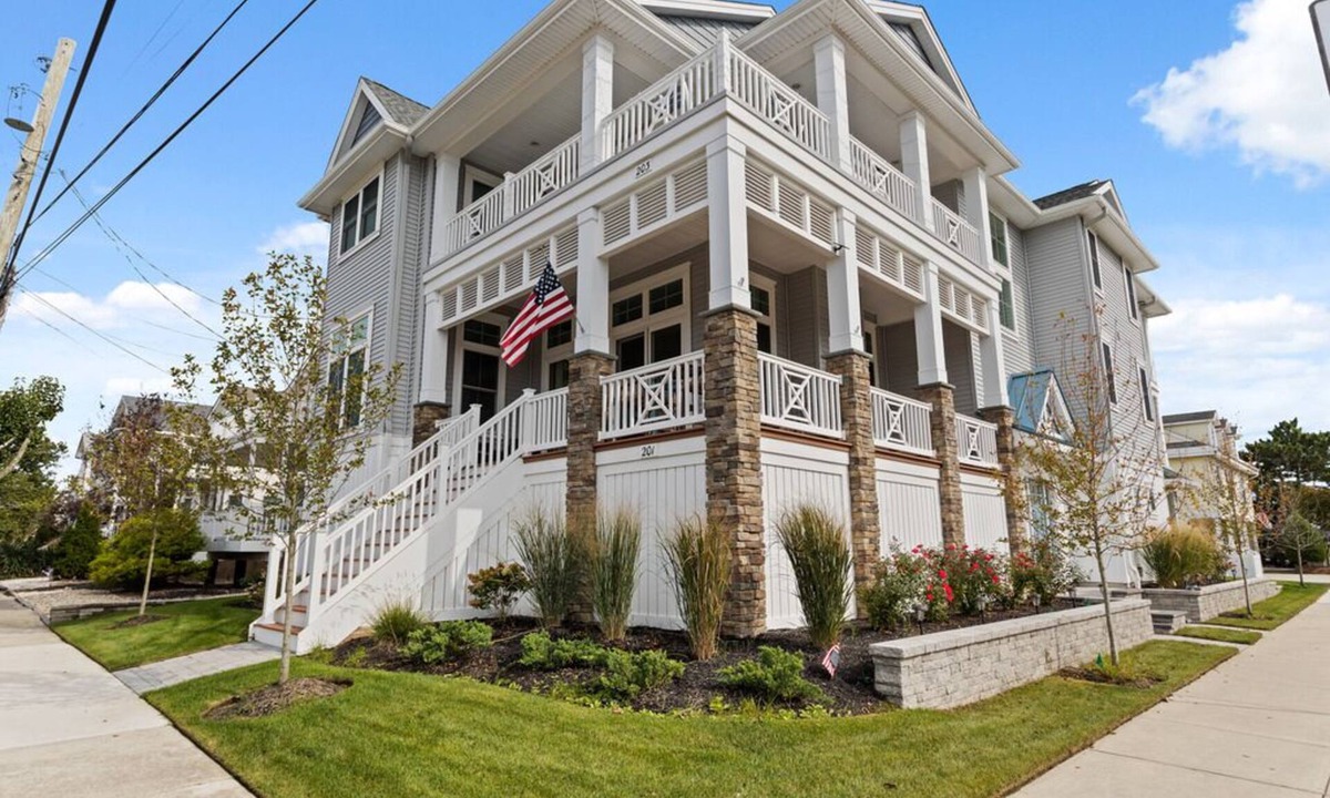 South End Condo | Sea Glass House – 5BR/3BA Coastal Escape Near the Beach
