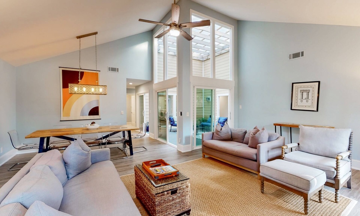 Lawton Woods House | Sea Pines Home with firepit, deck and close to Lawton Stables