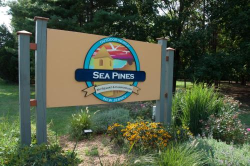 Cape May Court House Resort | Sea Pines Loft Cottage 7
