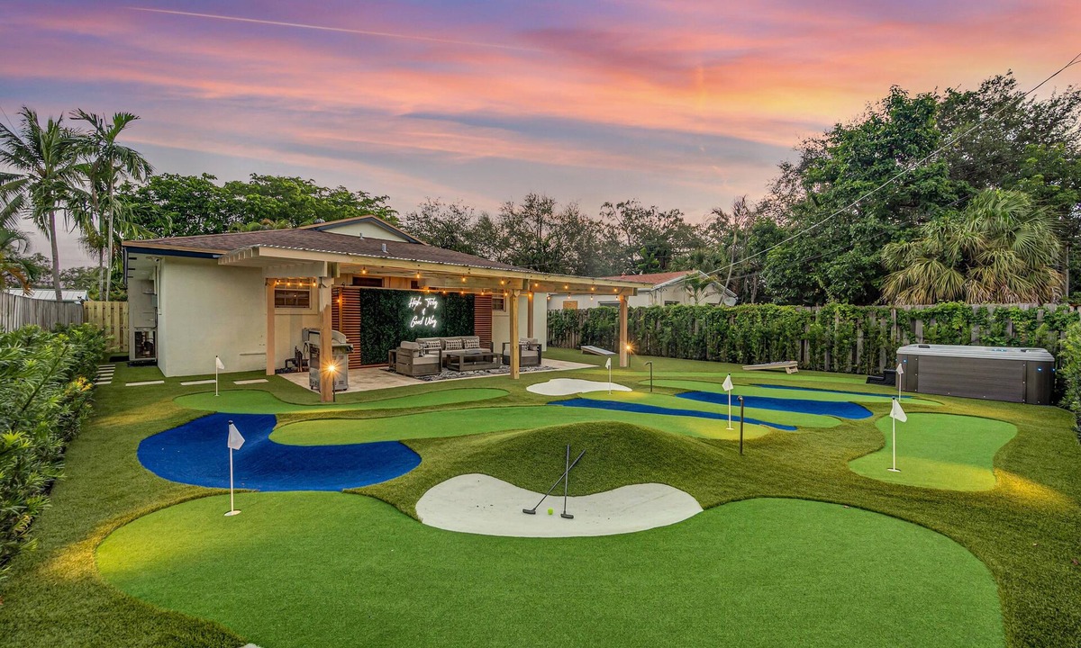 River Oaks House | Sea-renity Villa: golf, games, spa, beach, 3 miles from FLL airport