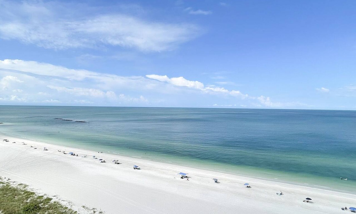 Marco Island Condo | Sea Winds 1203: Beautiful Beach Front Condo