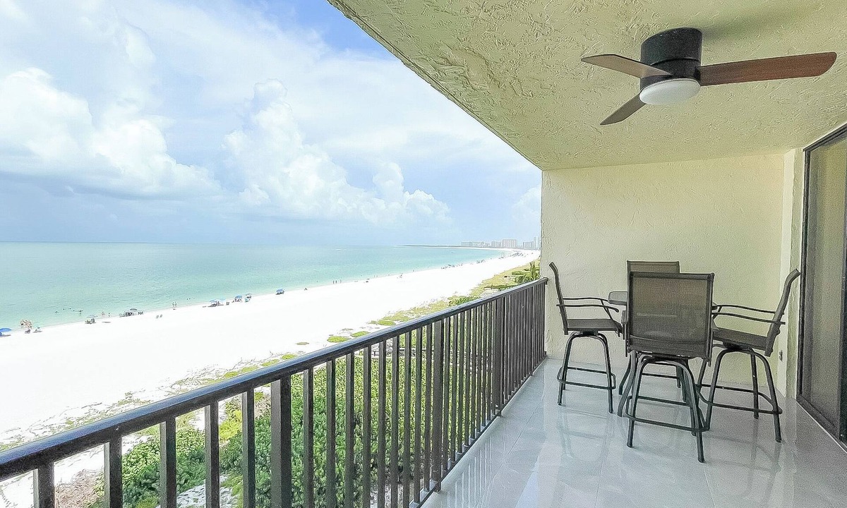 Marco Island Condo | Sea Winds 603: Totally Renovated Condo; Beach Front