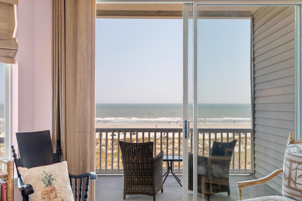 Sunset Point House | Seacoast Villas 4