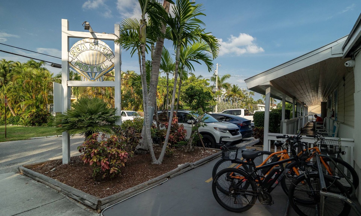 Old Town Hostel | Seashell Motel