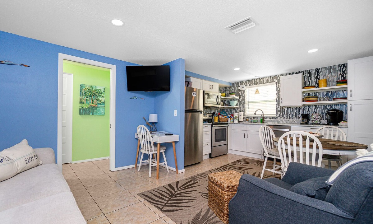 Englewood Villa | Seashell Shanty at The Beach Shack! Come On Down!